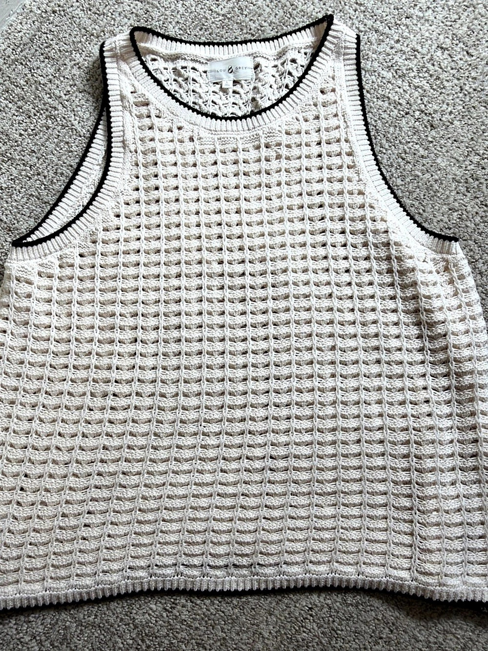 Lou & Grey Textured Knit Shorts in Cream ( XL )and top in size ( L) …. Like New